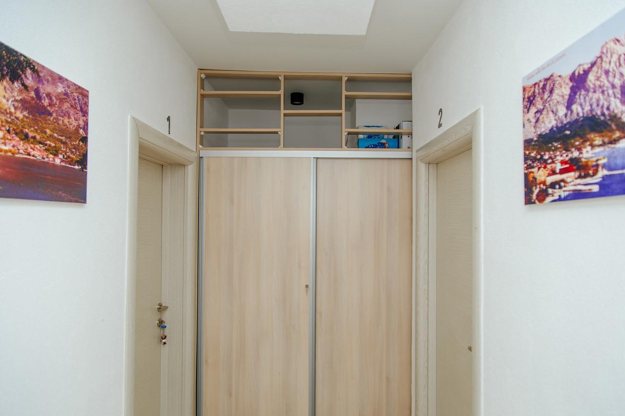 Apartmani Mozaici Risan Exterior photo