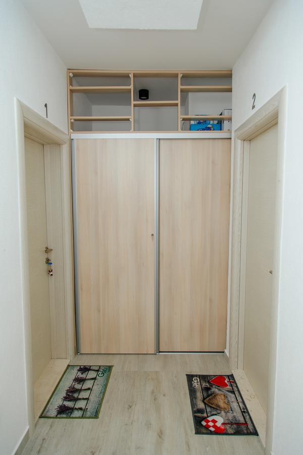 Apartmani Mozaici Risan Exterior photo